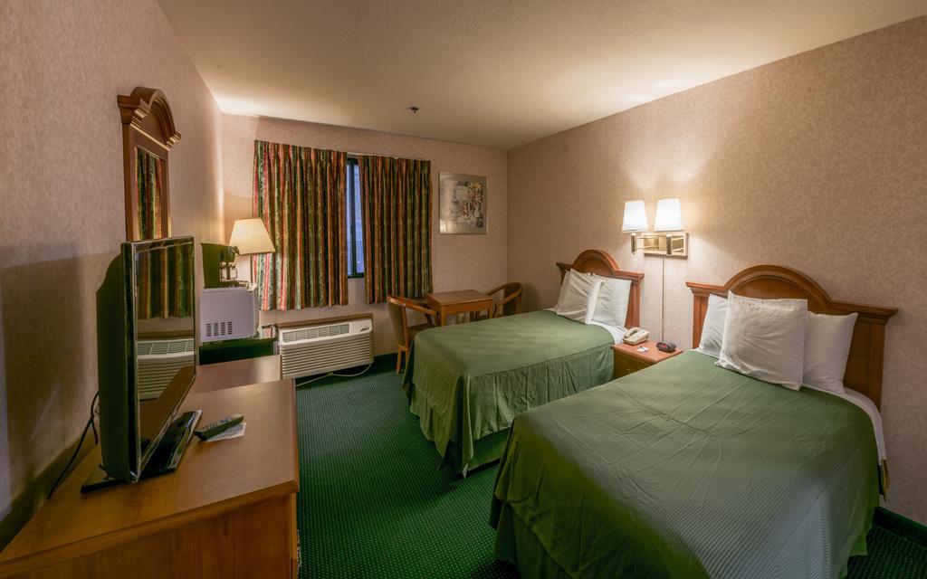 San Bernandino Inn & Suites 圣贝纳迪诺 外观 照片