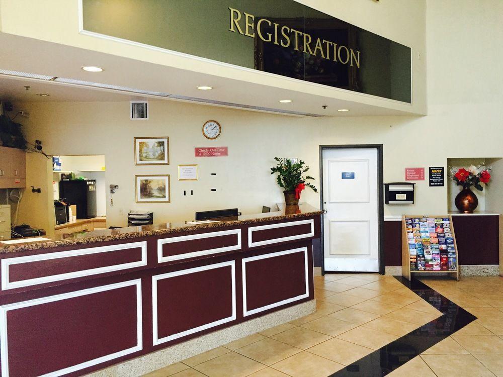San Bernandino Inn & Suites 圣贝纳迪诺 外观 照片