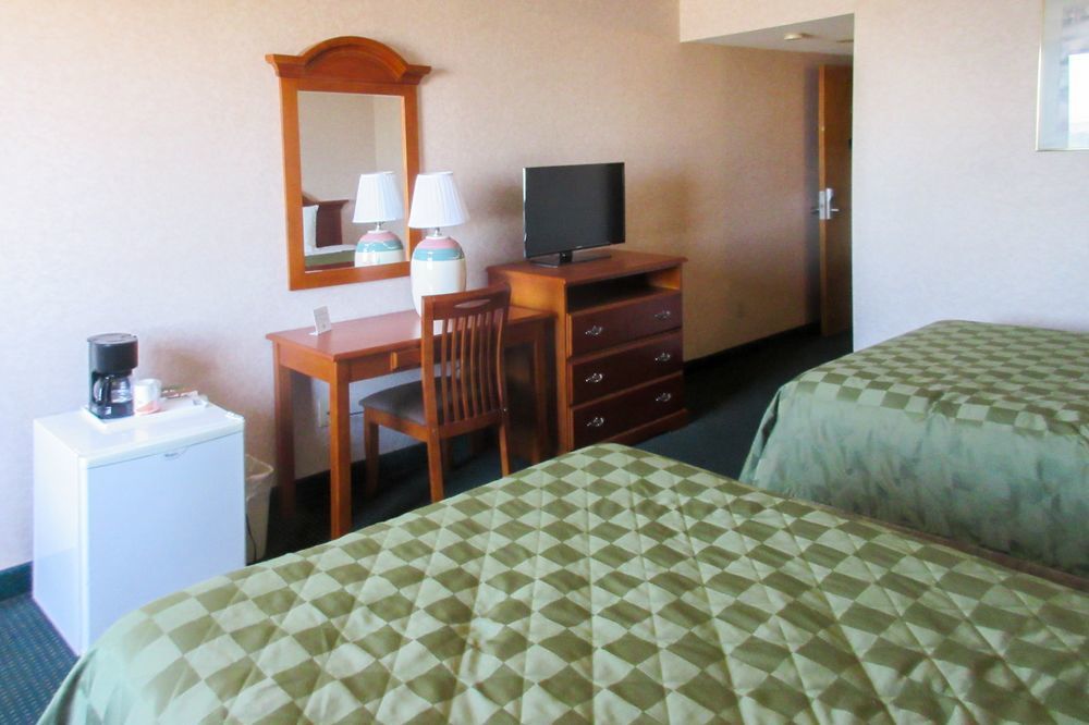 San Bernandino Inn & Suites 圣贝纳迪诺 外观 照片