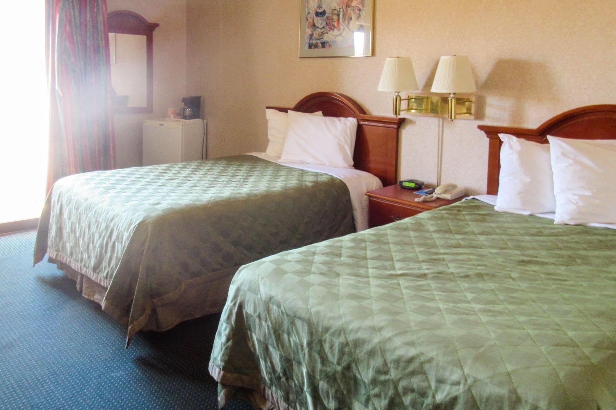 San Bernandino Inn & Suites 圣贝纳迪诺 外观 照片