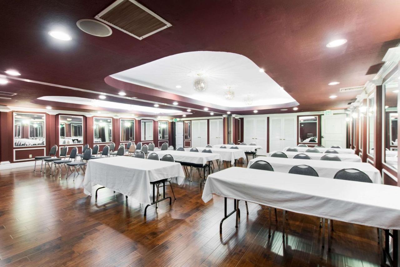 San Bernandino Inn & Suites 圣贝纳迪诺 外观 照片