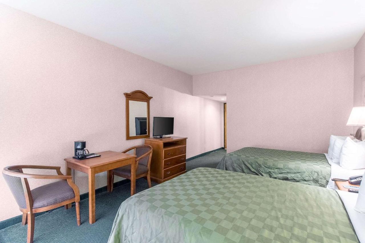 San Bernandino Inn & Suites 圣贝纳迪诺 外观 照片